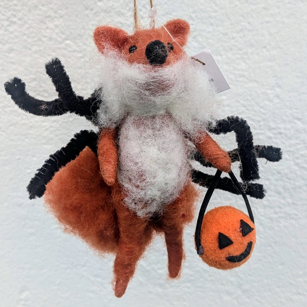 Anthropologie Dog Spider Felt Ornament Halloween New With Tags